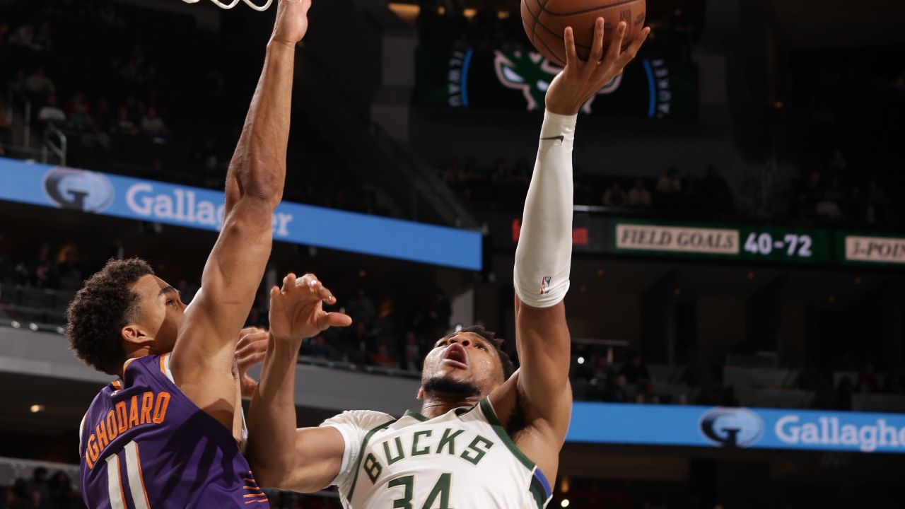 Suns at Bucks 3/10/2026 